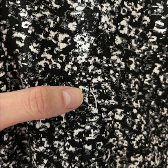 EUC Calvin Klein Abstract Animal / Floral Print Sheath Dress size 2 - Picture 4 of 8